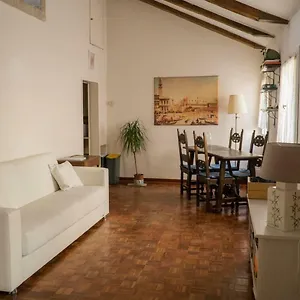  Appartamento Attic In San Marco