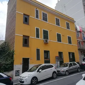 apartment-urbino-33.it-romehotels.com/